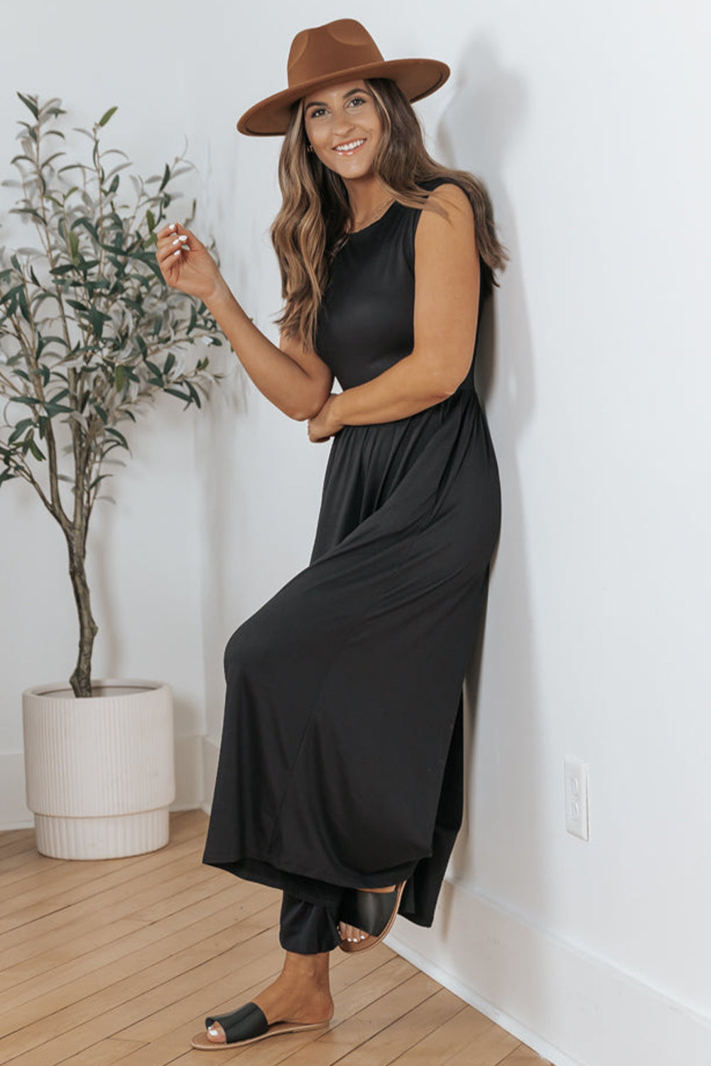 Black Solid Color Open Back Sleeveless Wide Leg Jumpsuit